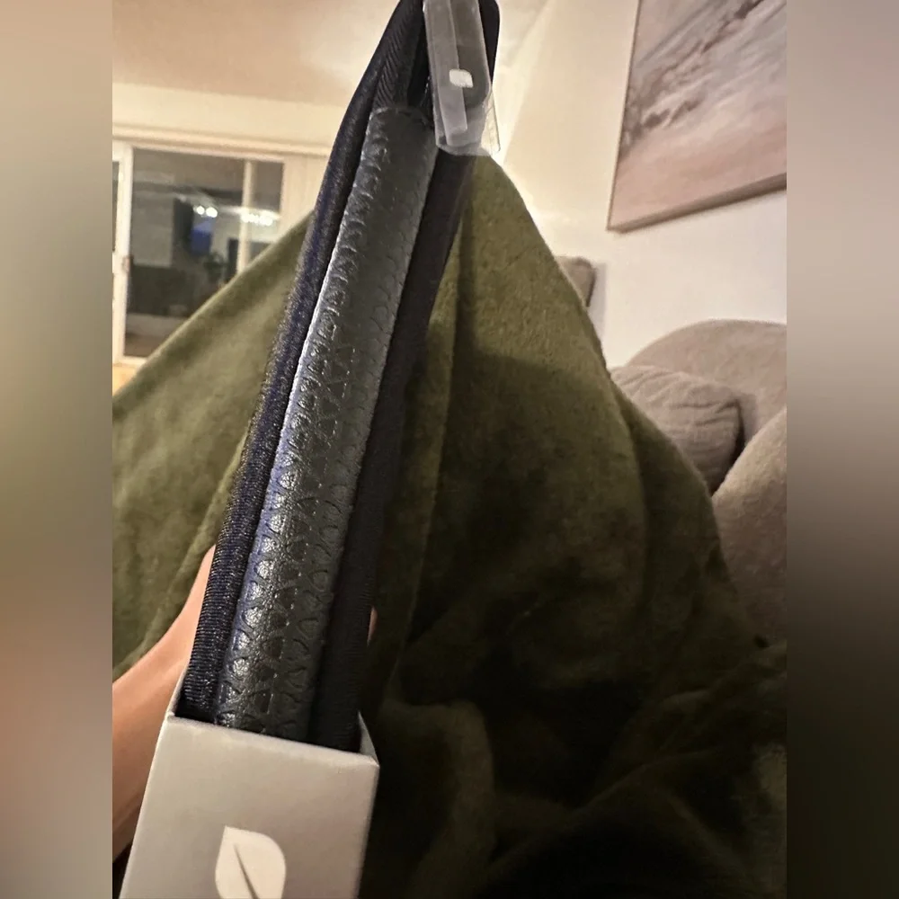 Incase Neoprene Sleeve for iPad Air - Dark Gray